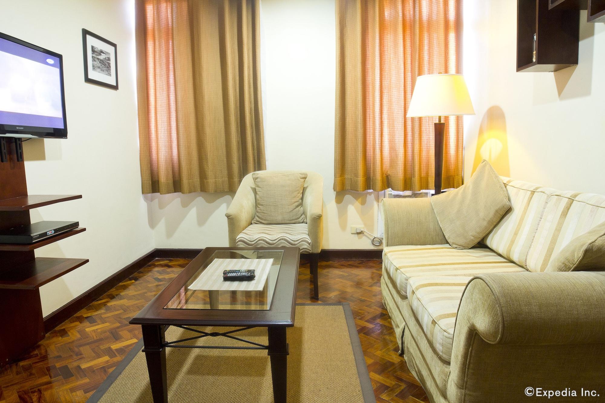 Parque Espana Residence Hotel Managed By Hii Muntinlupa City Esterno foto